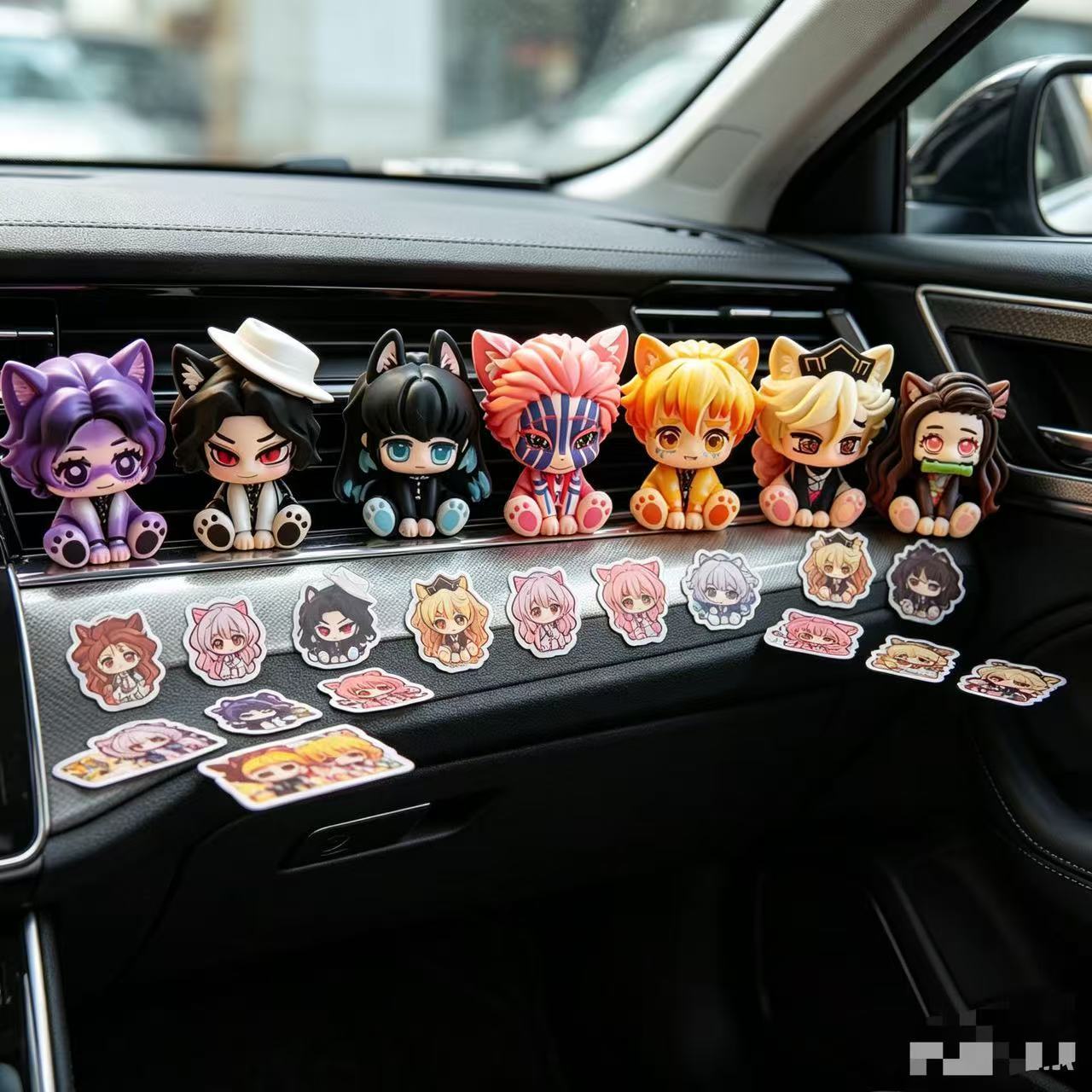 Car Accessories Papar - Demon Slayer Sevimli Chibi Figür Araba