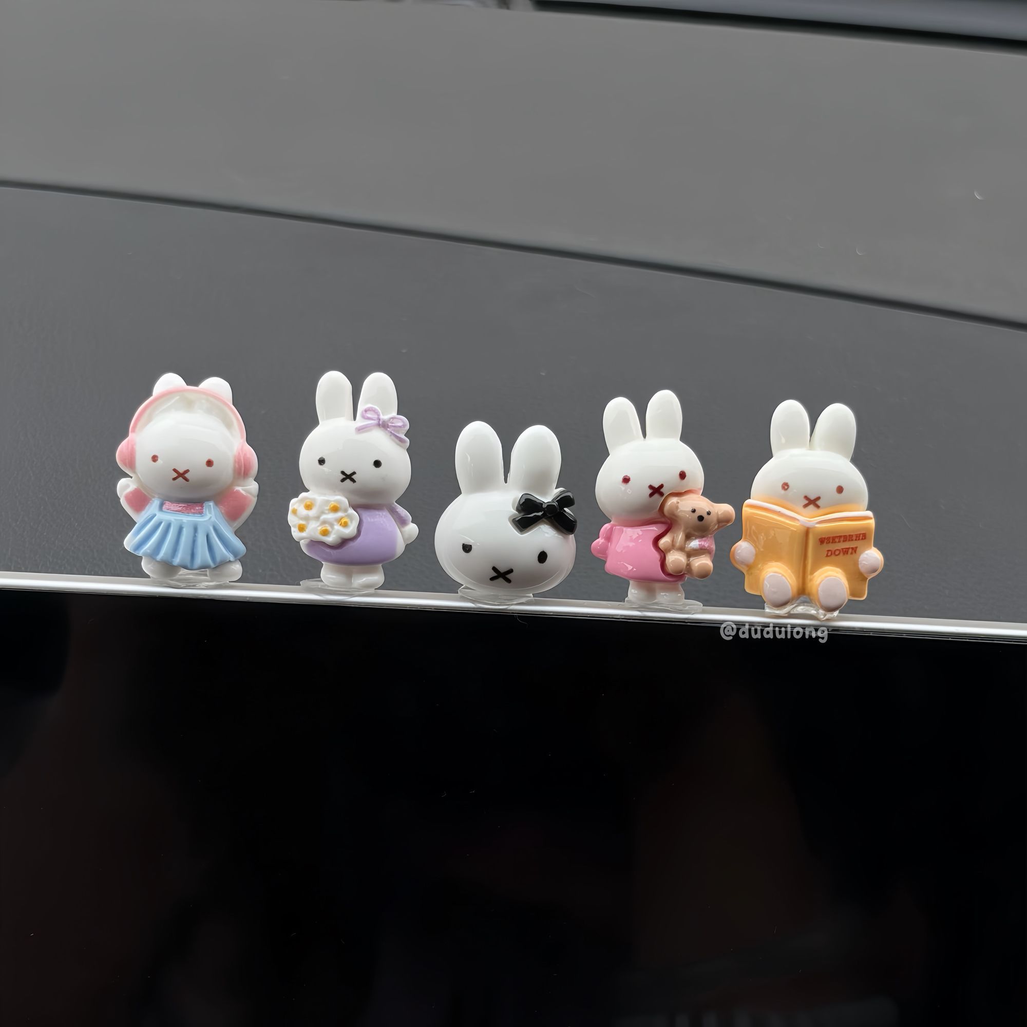 Kore Tarzı Çiçek Buketi Miffy  - Car Accessories Papar incelemesi ve fiyatı